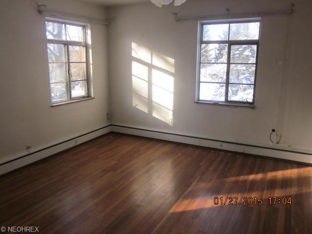 4071 E Sprague Rd, Seven Hills, OH 44131 photo 6