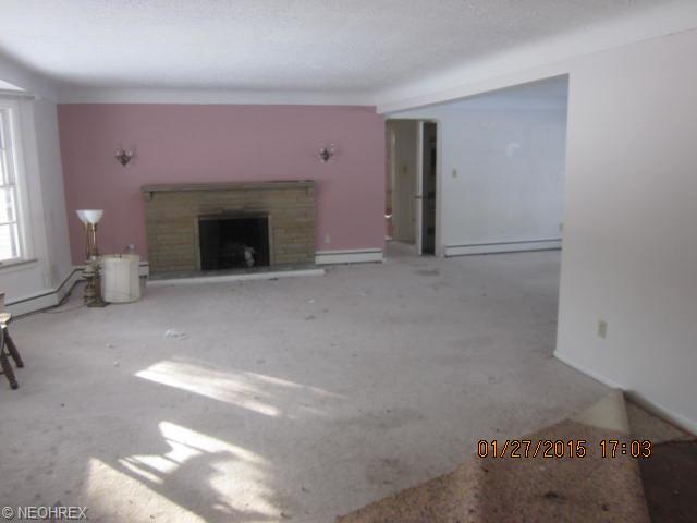 4071 E Sprague Rd, Seven Hills, OH 44131 photo 3