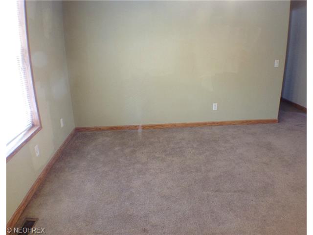6808 Cimarron Rd, Mount Perry, OH 43760 photo 3