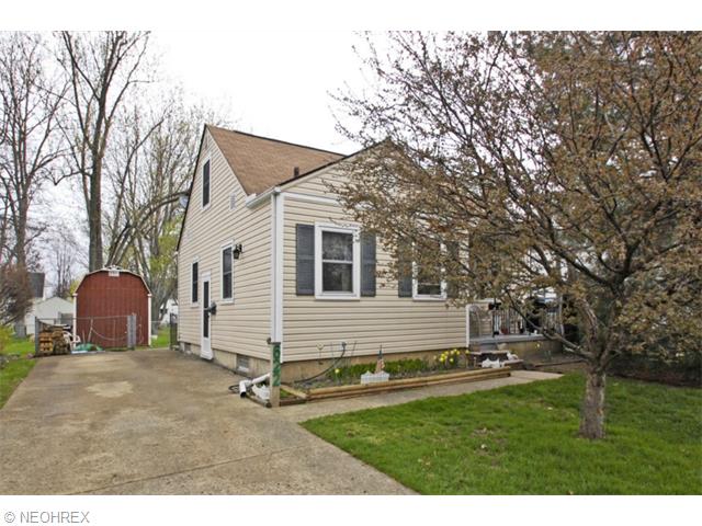 622 Cornell Ave, Elyria, OH 44035 photo 1