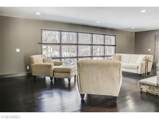 3658 W Bath Rd, Akron, OH 44333 photo 5