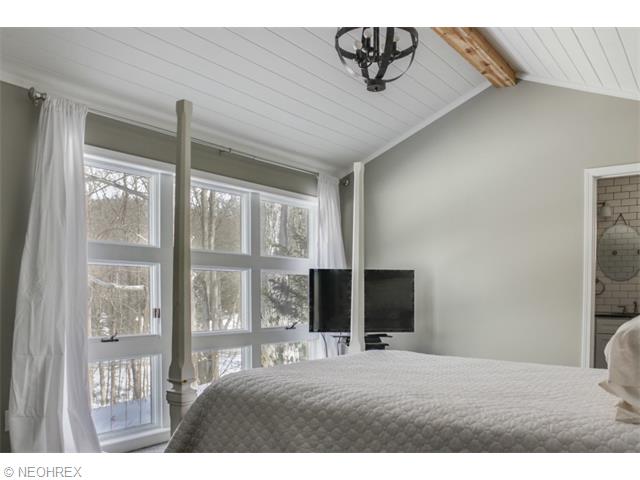 3658 W Bath Rd, Akron, OH 44333 photo 12