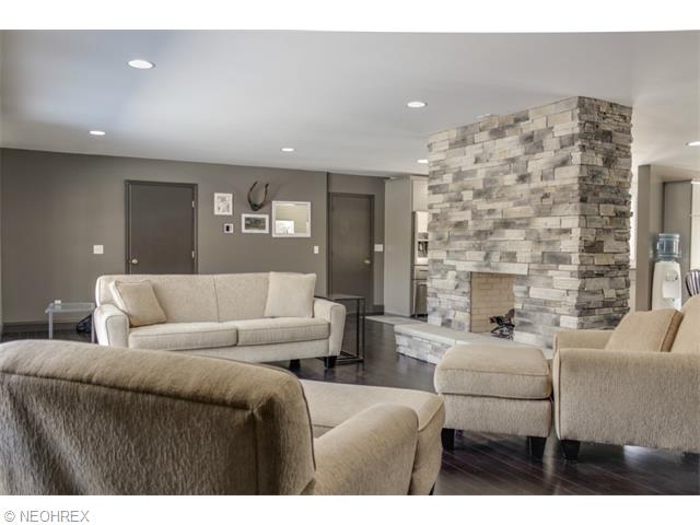 3658 W Bath Rd, Akron, OH 44333 photo 4