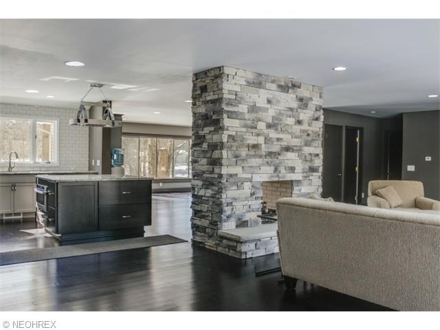 3658 W Bath Rd, Akron, OH 44333 photo 3