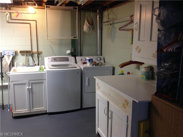 303 Bittersweet Rd, Akron, OH 44333 photo 12