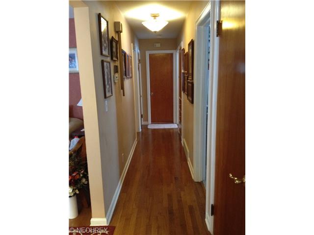 303 Bittersweet Rd, Akron, OH 44333 photo 17