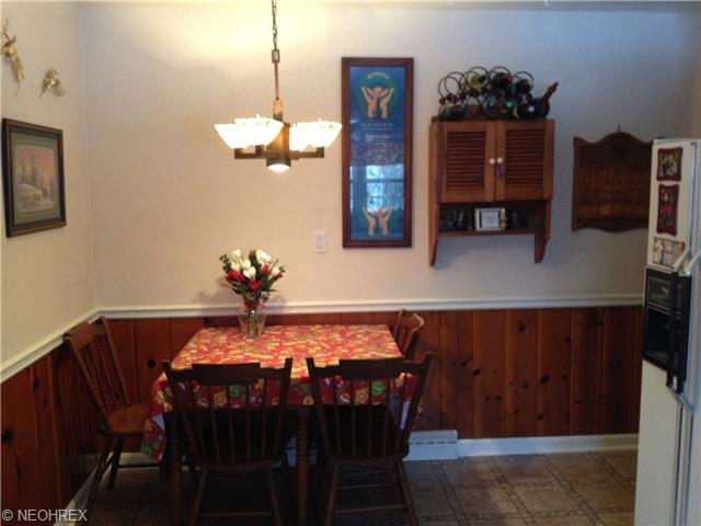 303 Bittersweet Rd, Akron, OH 44333 photo 8