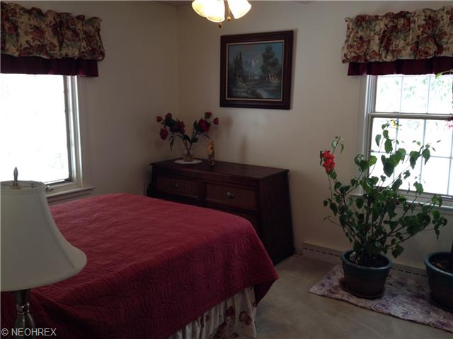 303 Bittersweet Rd, Akron, OH 44333 photo 10