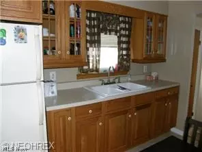 1405 Myrtle Ave, Ashtabula, OH 44004 photo 3