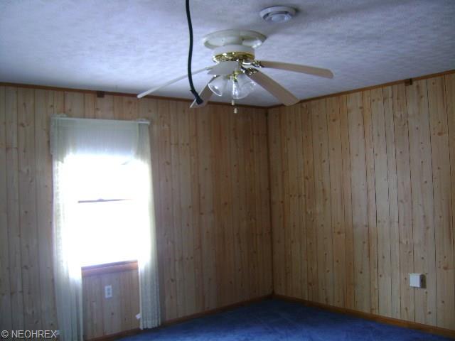 11161 Summerset Dr, Elyria, OH 44035 photo 1