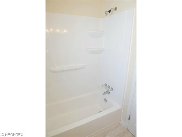 4202 Kenmore, Parma, OH 44134 photo 16
