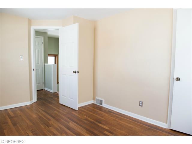4202 Kenmore, Parma, OH 44134 photo 10