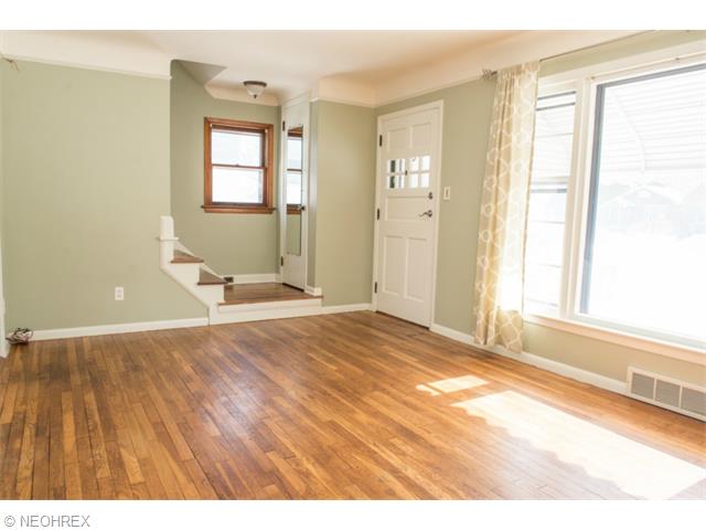 4202 Kenmore, Parma, OH 44134 photo 4