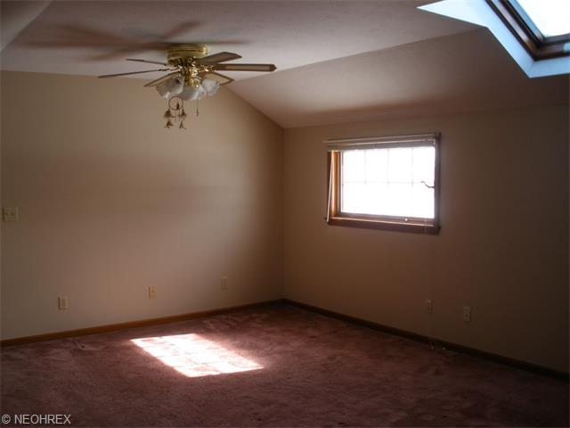 44775 Telegraph Rd, Elyria, OH 44035 photo 4