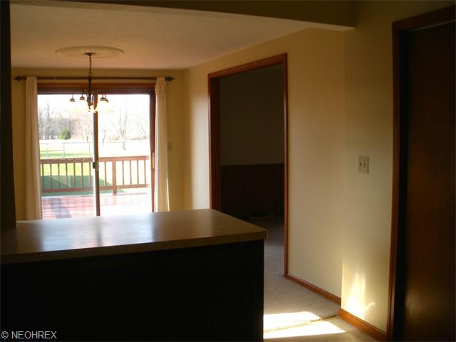 44775 Telegraph Rd, Elyria, OH 44035 photo 2