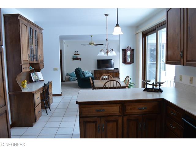 4047 Case Rd, Avon, OH 44011 photo 3
