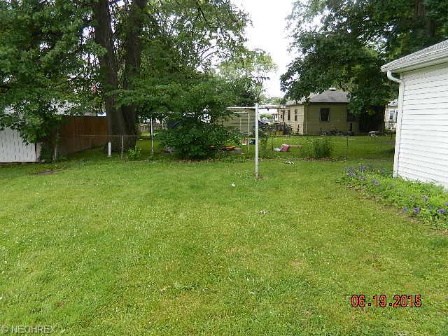 310 Beebe Ave, Elyria, OH 44035 photo 5