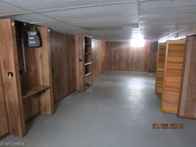 310 Beebe Ave, Elyria, OH 44035 photo 16