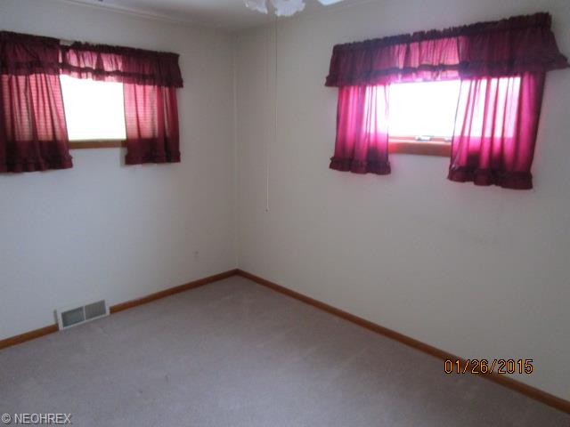 310 Beebe Ave, Elyria, OH 44035 photo 19
