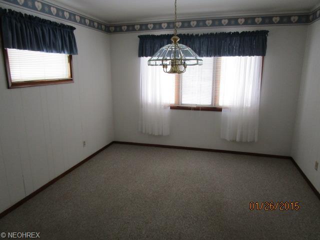 310 Beebe Ave, Elyria, OH 44035 photo 12