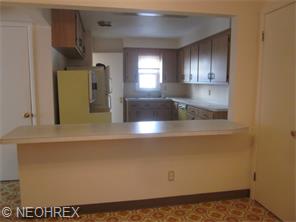 15213 Ramage Ave, Maple Heights, OH 44137 photo 5