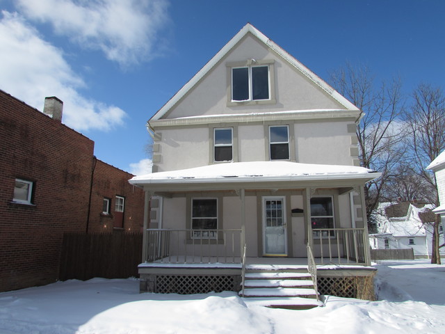 813 E River St, Elyria, OH 44035 photo 1