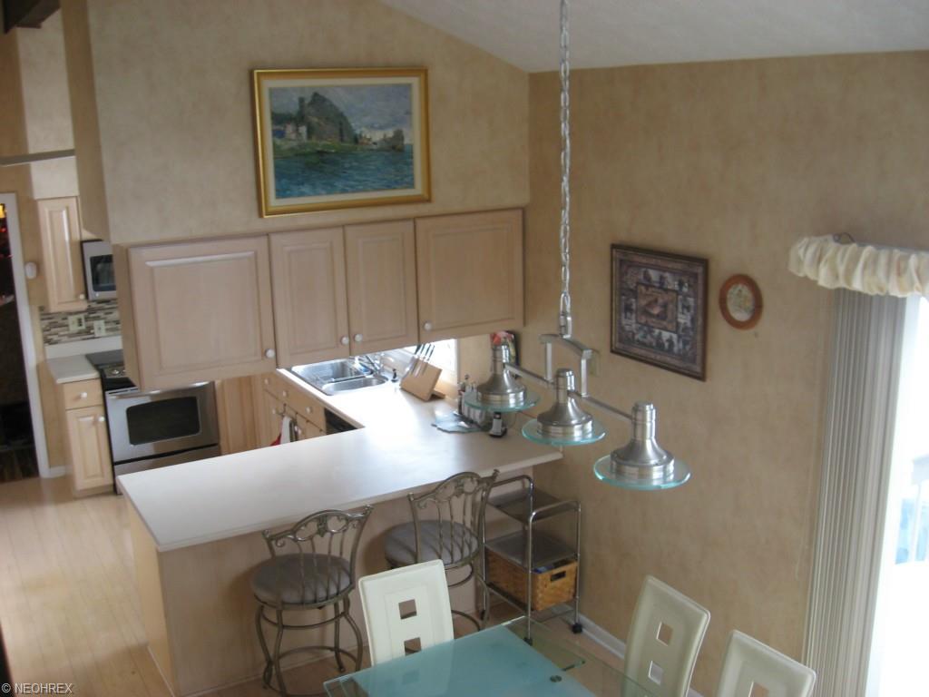524 E Acadia Pt, Aurora, OH 44202 photo 10
