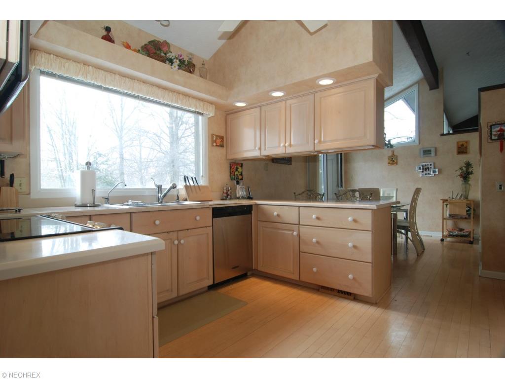 524 E Acadia Pt, Aurora, OH 44202 photo 9