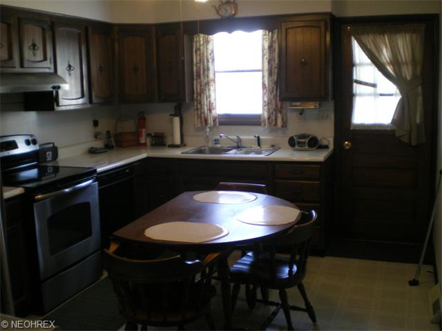 1246 E Main St, Coshocton, OH 43812 photo 2