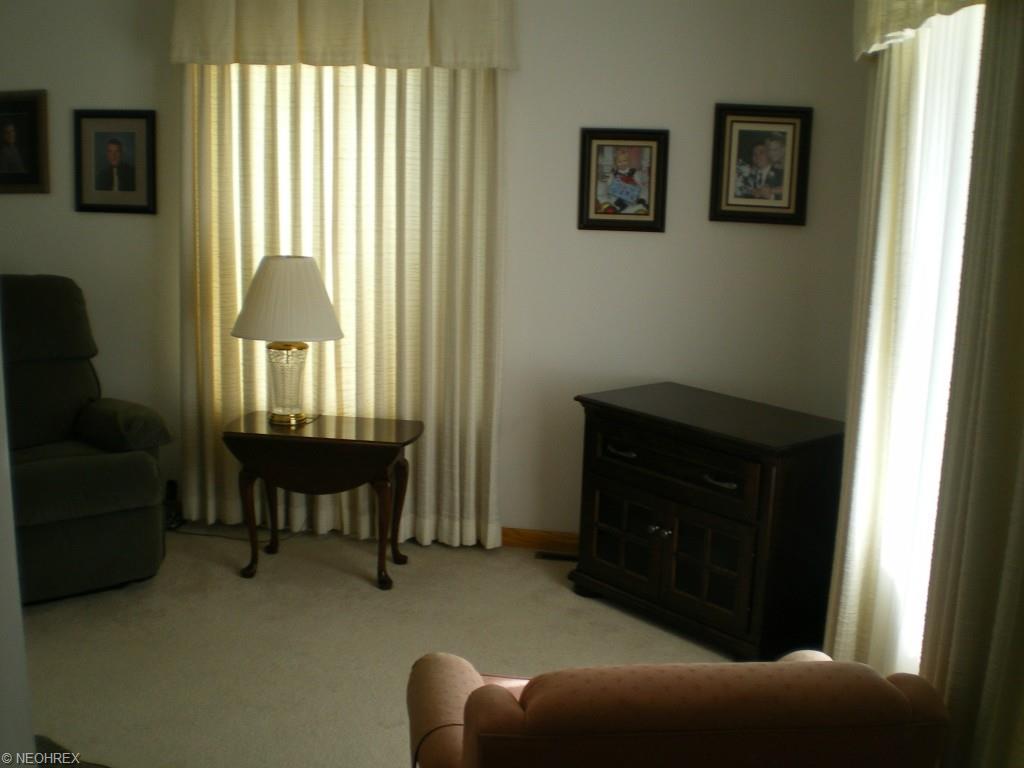 1246 E Main St, Coshocton, OH 43812 photo 5