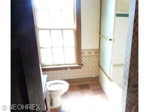 5207 Summer Ave, Ashtabula, OH 44004 photo 4
