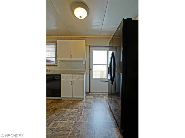 7932 Middlesex Rd, Mentor, OH 44060 photo 8