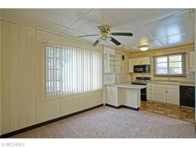 7932 Middlesex Rd, Mentor, OH 44060 photo 4