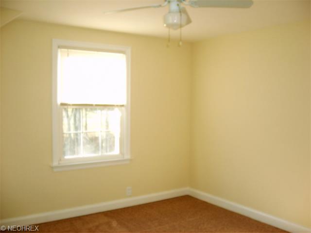 2918 W Bath Rd, Akron, OH 44333 photo 12