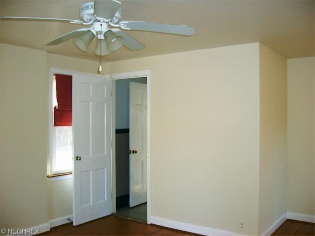 2918 W Bath Rd, Akron, OH 44333 photo 8