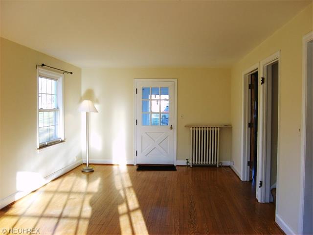2918 W Bath Rd, Akron, OH 44333 photo 2