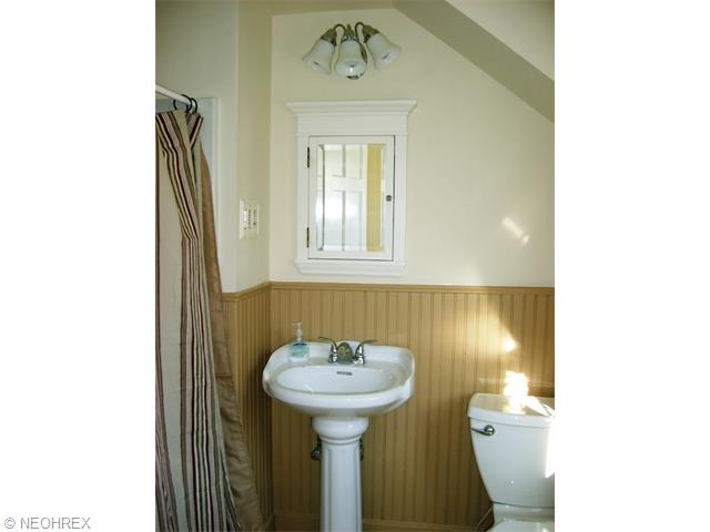 2918 W Bath Rd, Akron, OH 44333 photo 13