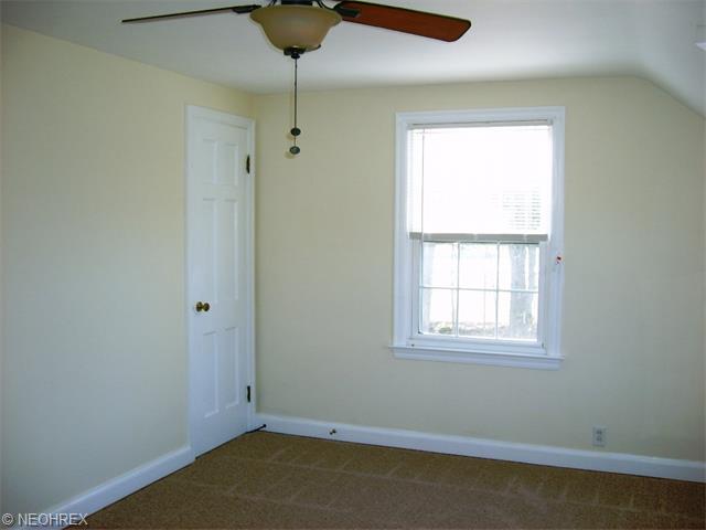 2918 W Bath Rd, Akron, OH 44333 photo 10
