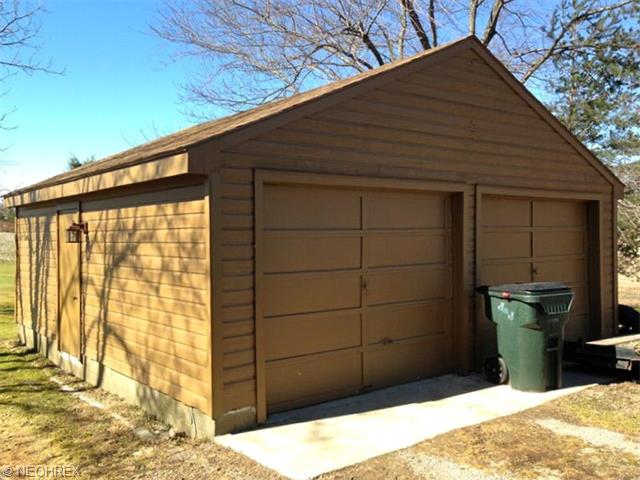 6075 Paris Ave, Louisville, OH 44641 photo 5
