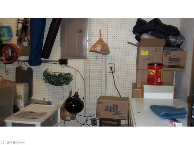 333 Longfellow St, Elyria, OH 44035 photo 10
