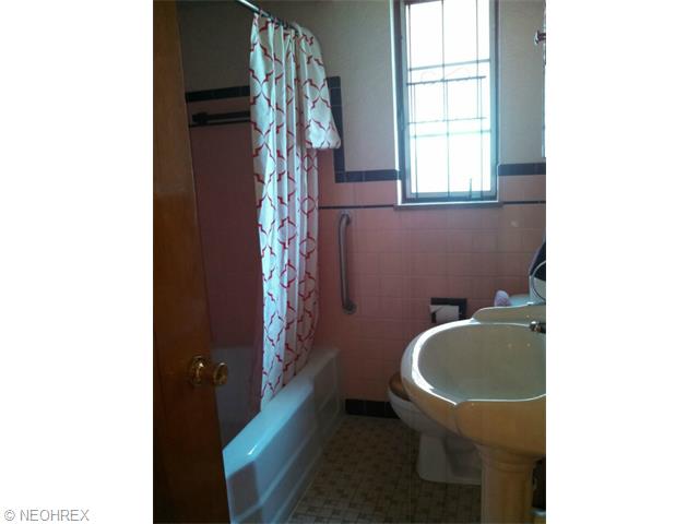 1419 North Ave, Parma, OH 44134 photo 13