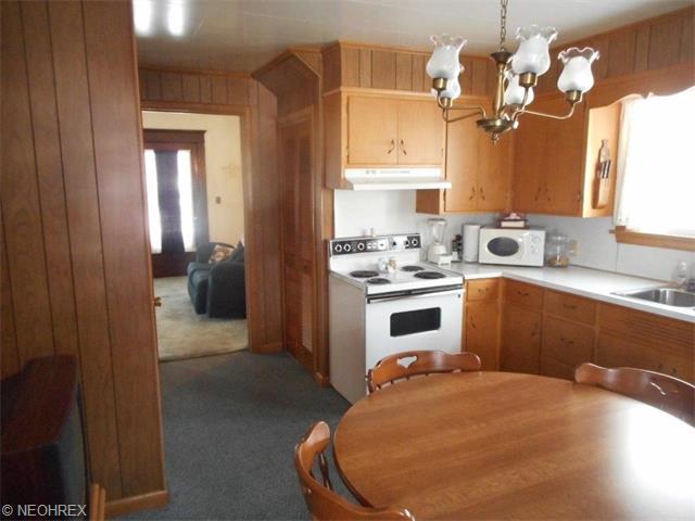 1121 Dover Ave, Dover, OH 44622 photo 7