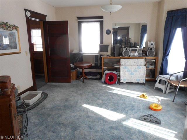 1121 Dover Ave, Dover, OH 44622 photo 3