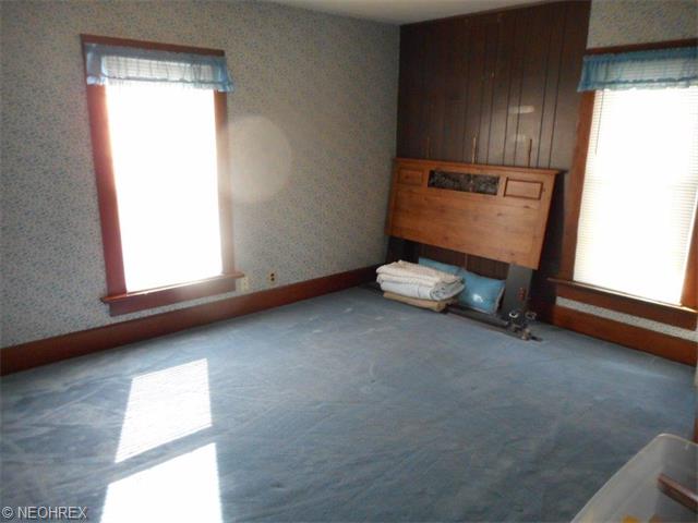 1121 Dover Ave, Dover, OH 44622 photo 8