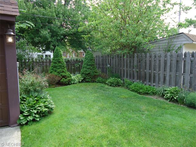 70 E 213th St, Euclid, OH 44123 photo 17