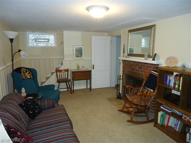 70 E 213th St, Euclid, OH 44123 photo 7