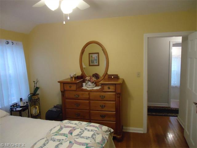 70 E 213th St, Euclid, OH 44123 photo 13