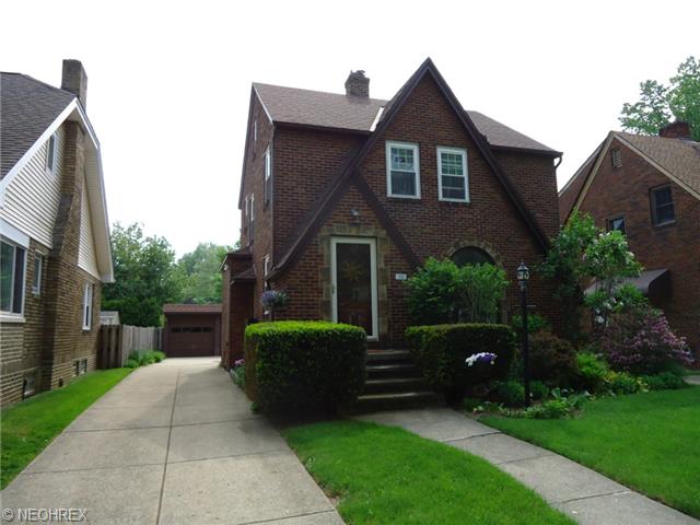 70 E 213th St, Euclid, OH 44123 photo 1