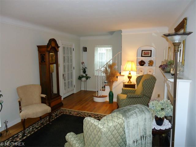 70 E 213th St, Euclid, OH 44123 photo 10