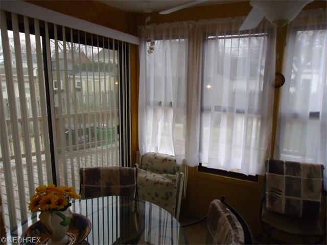 70 E 213th St, Euclid, OH 44123 photo 21